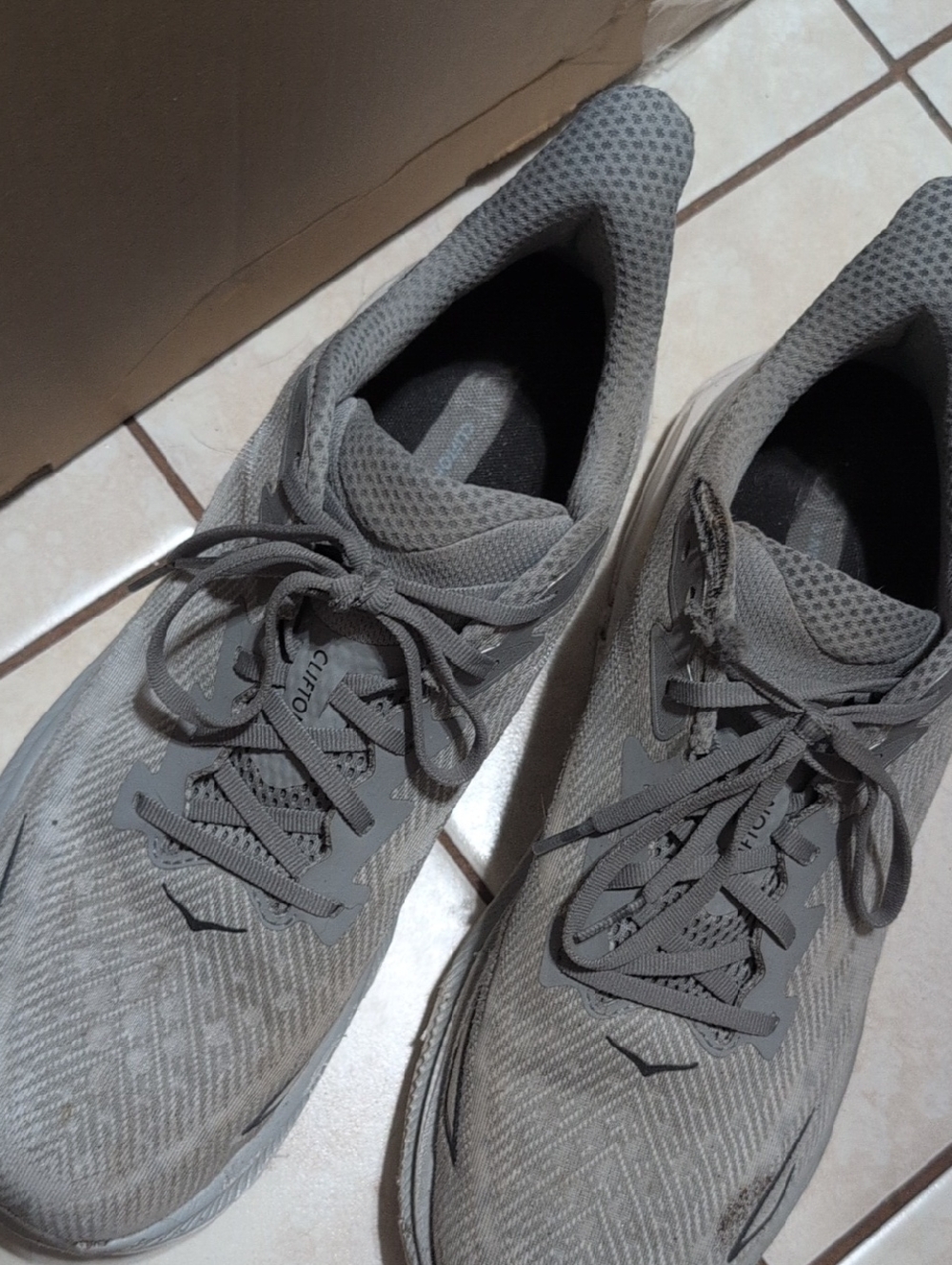 Hoka Clifton 9 Men's Running Sneakers